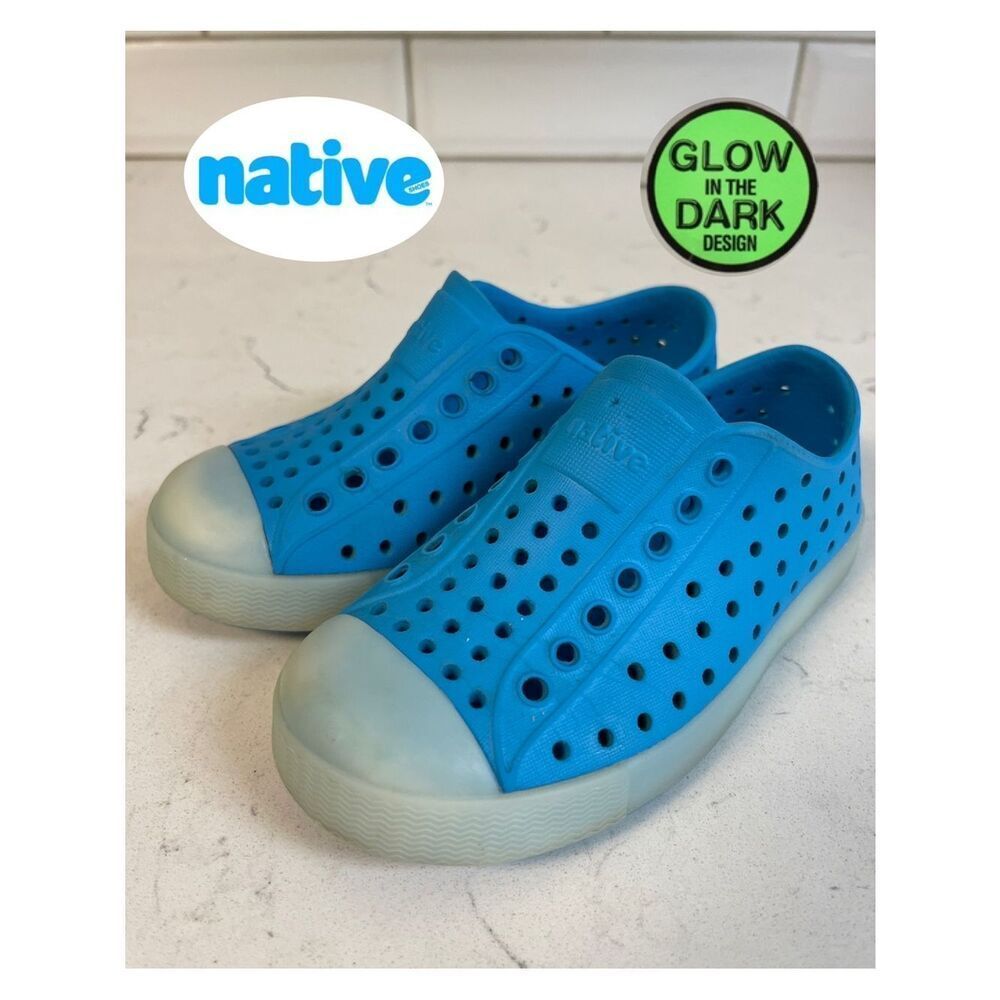 Native Jefferson Sugarlite Glow - Wave Blue / Glow Kids Water Shoes Size 9